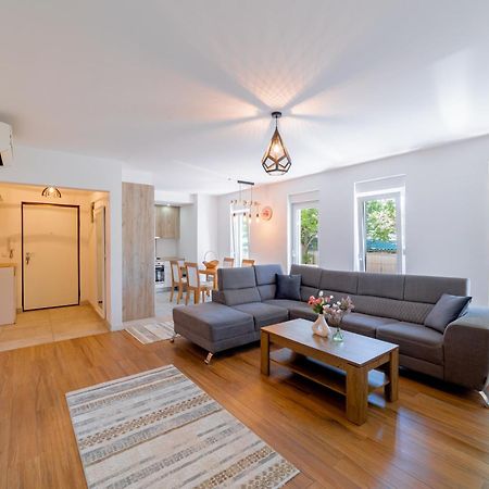 Casper B&B Luxury Apartments ซาราเยโว ภายนอก รูปภาพ