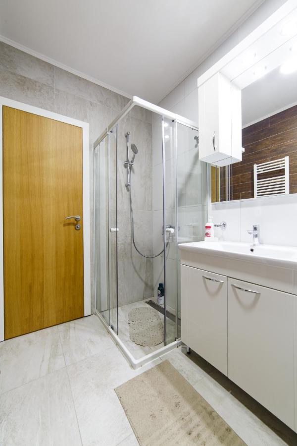 Casper B&B Luxury Apartments ซาราเยโว ภายนอก รูปภาพ