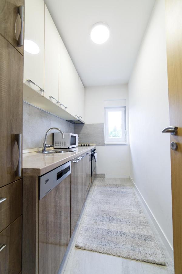 Casper B&B Luxury Apartments ซาราเยโว ภายนอก รูปภาพ