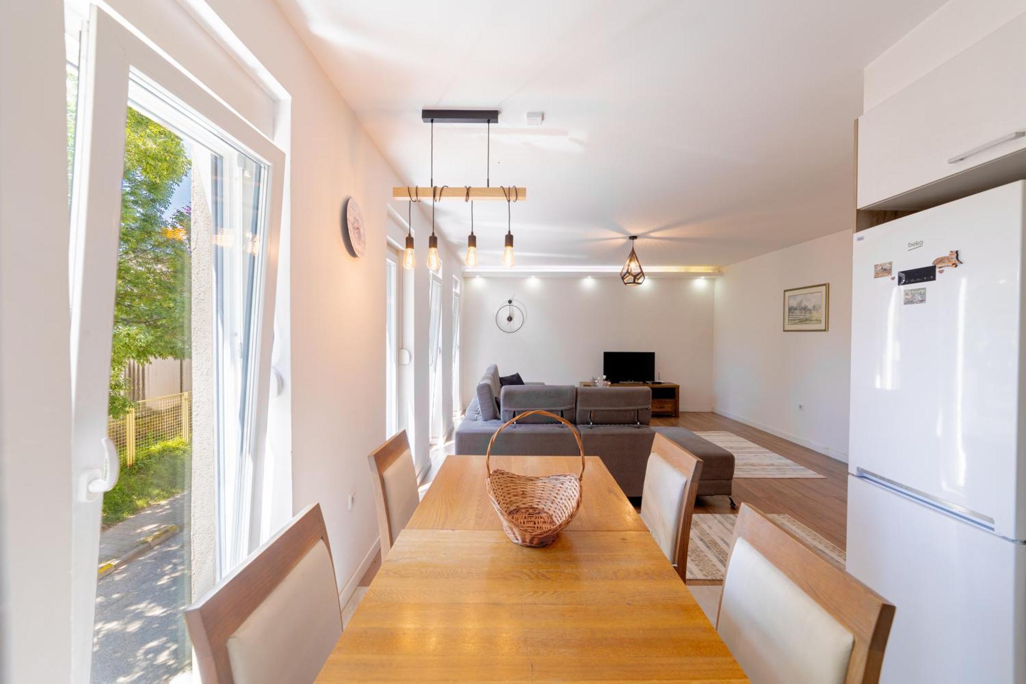 Casper B&B Luxury Apartments ซาราเยโว ภายนอก รูปภาพ